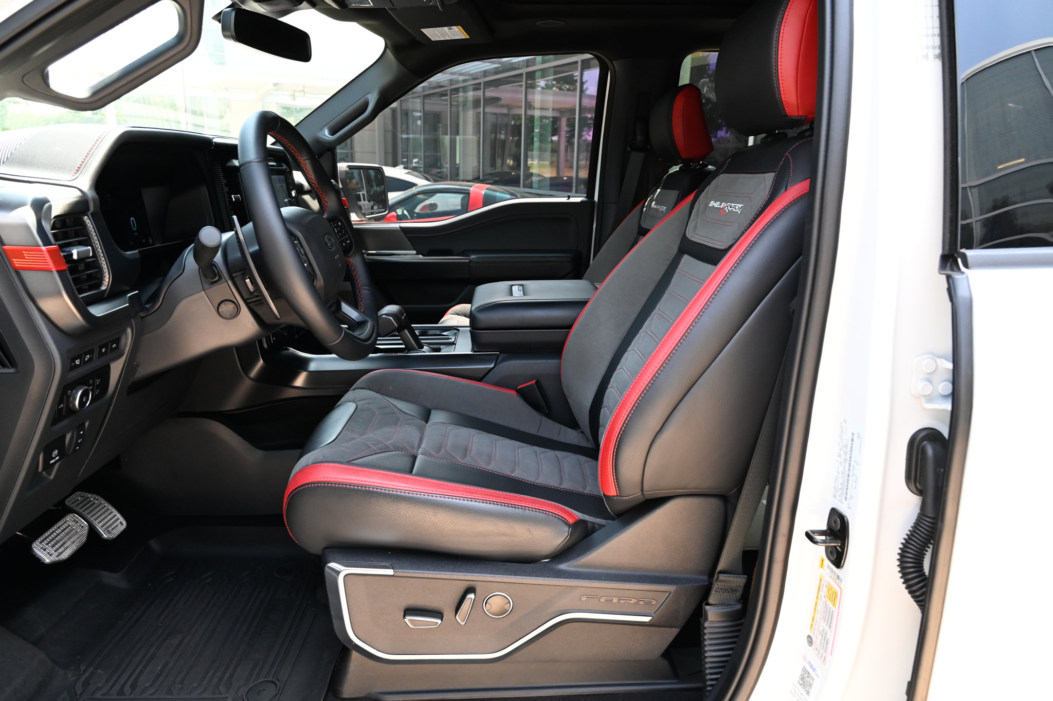 Used 2024 Ford F150 Raptor AWD/4WD image 17