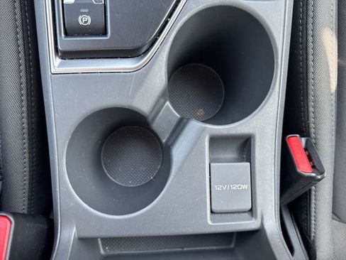 Used 2025 Subaru Crosstrek 2.0i Premium image 32