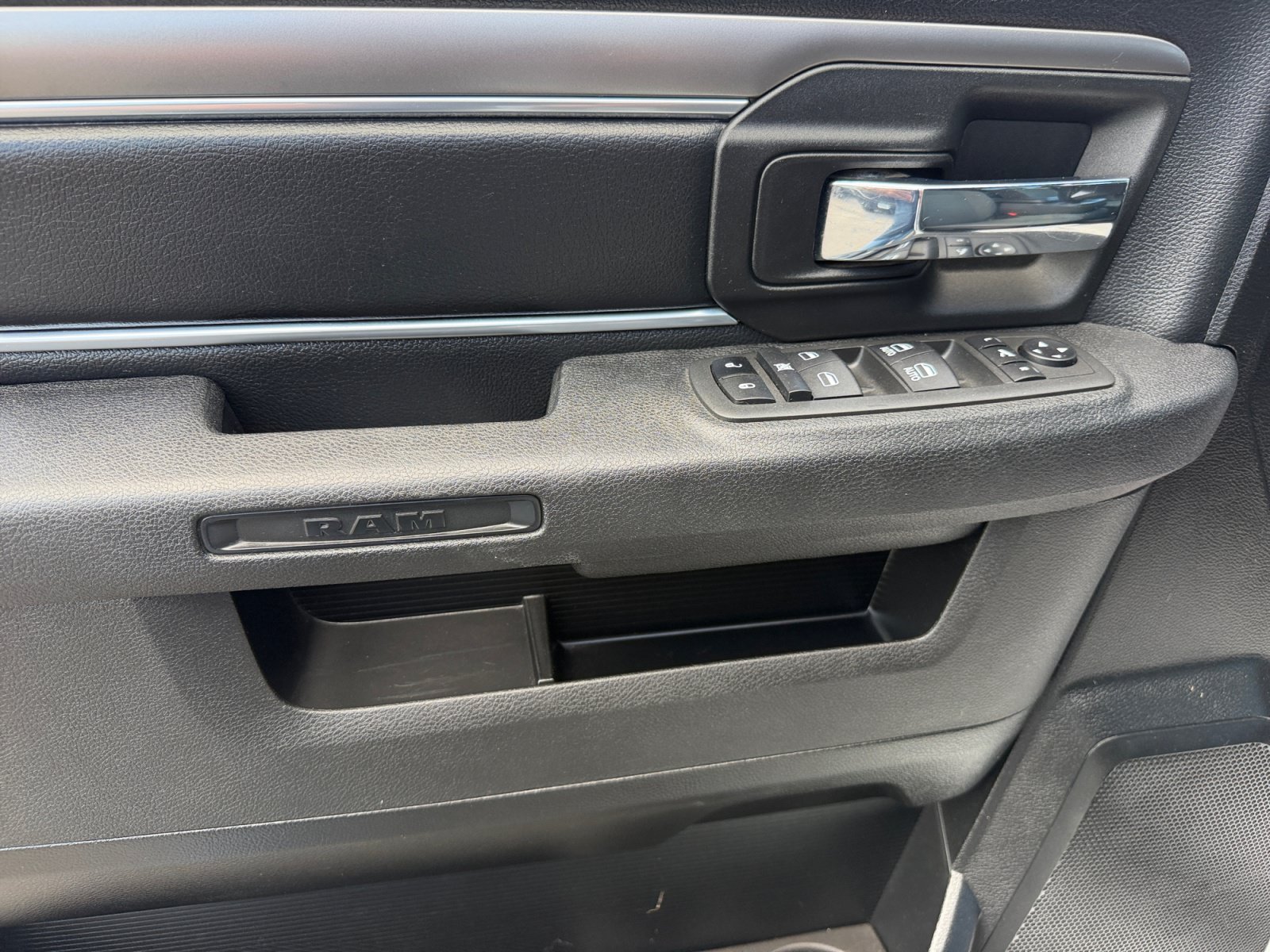Used 2022 RAM 1500 Warlock AWD/4WD image 21