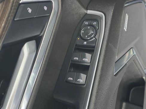 Used 2025 Chevrolet Silverado 1500 LT Trail Boss w/ Convenience Package II AWD/4WD image 23
