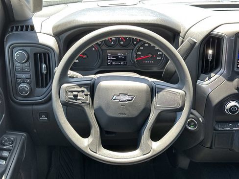 Used 2025 Chevrolet Silverado 1500 Custom Trail Boss AWD/4WD image 31
