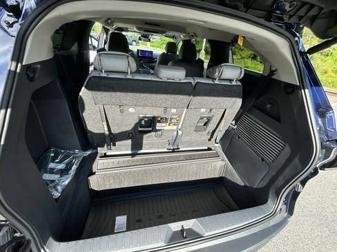 New 2026 Toyota Sienna XLE AWD/4WD image 26