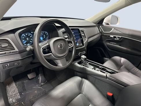Used 2020 Volvo XC90 T6 Momentum w/ Protection Package image 14