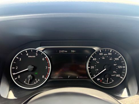 Used 2024 Nissan Rogue SV FWD image 15