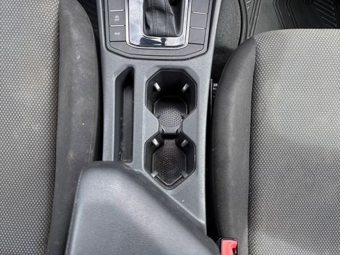 Used 2019 Volkswagen Jetta S FWD image 15