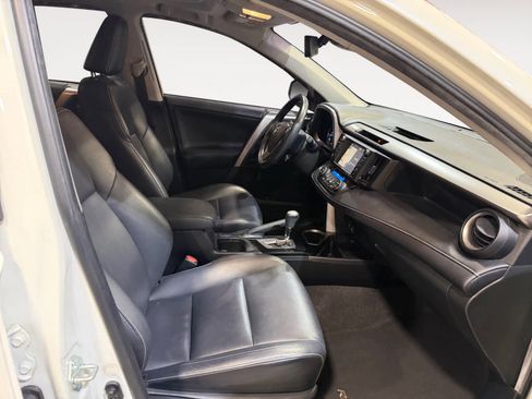 Used 2016 Toyota RAV4 Limited AWD/4WD image 16