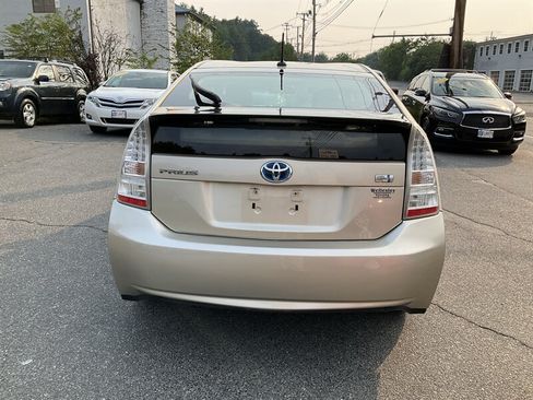 Used 2010 Toyota Prius Two FWD image 6