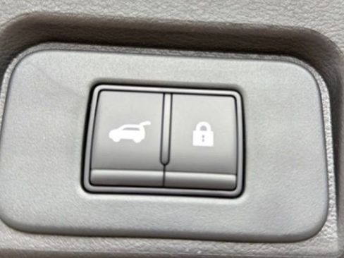 New 2026 Nissan Rogue SV AWD/4WD image 12