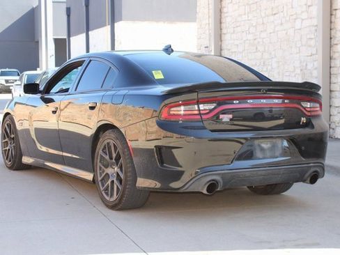 Used 2019 Dodge Charger Scat Pack w/ Plus Group image 3