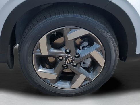 New 2025 Hyundai Venue SEL image 11
