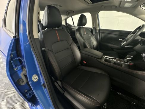 Certified 2025 Nissan Sentra SR w/ SR Premium Package FWD image 27