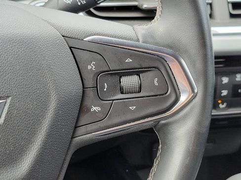 Used 2024 Chevrolet Trax LT w/ Driver Confidence Package FWD image 16