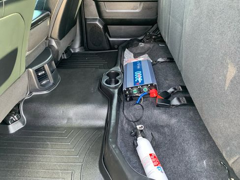 Used 2022 RAM 2500 Tradesman w/ Chrome Appearance Group image 22