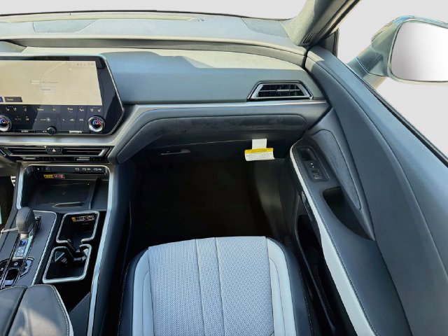 New 2026 Lexus TX 500h AWD image 19