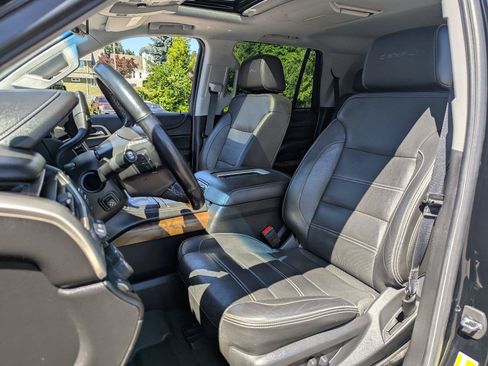 Used 2020 GMC Yukon Denali w/ Denali Ultimate Package AWD/4WD image 29