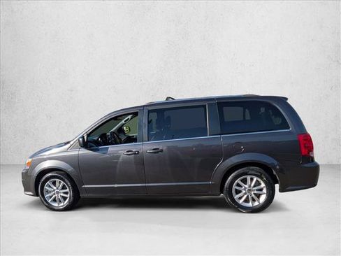 Used 2018 Dodge Grand Caravan SXT FWD image 7