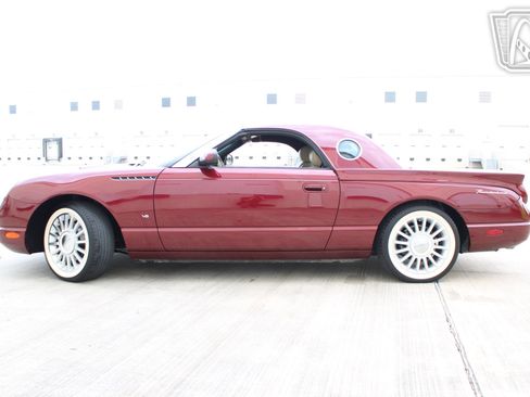 Used 2004 Ford Thunderbird RWD image 26