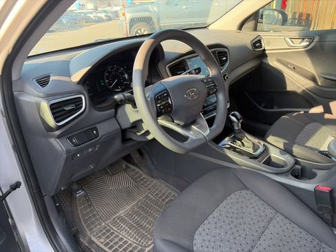 Used 2018 Hyundai Ioniq Blue image 24