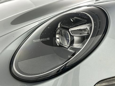 Used 2022 Porsche 911 Turbo S image 32