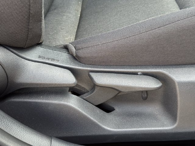 Used 2025 Toyota Camry LE FWD image 31