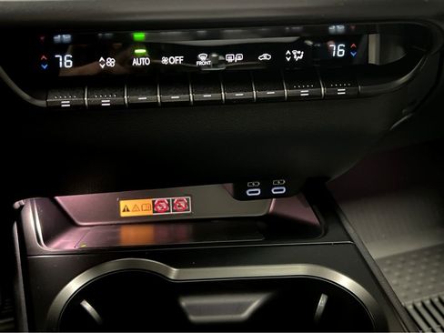 New 2026 Lexus UX 300h AWD image 17