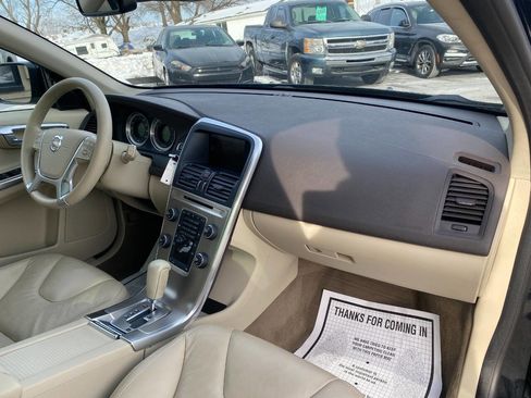 Used 2012 Volvo XC60 T6 AWD/4WD image 32