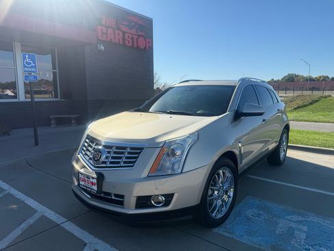 Used 2015 Cadillac SRX Premium image 2