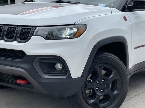 Used 2024 Jeep Compass Trailhawk image 8