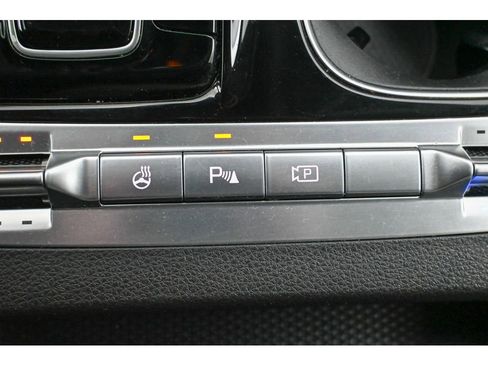 Used 2022 Kia Carnival SX Prestige image 50