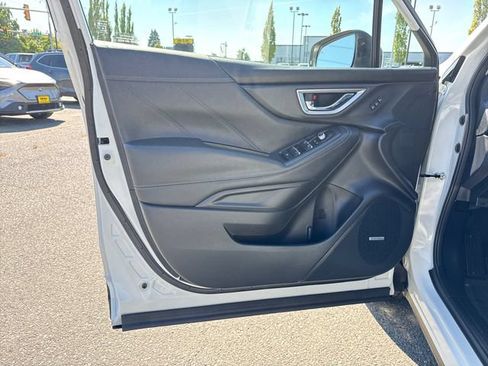 Used 2023 Subaru Forester Touring AWD/4WD image 15