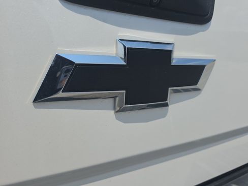 Used 2016 Chevrolet Silverado 1500 LTZ Z71 w/ LTZ Plus Package AWD/4WD image 14