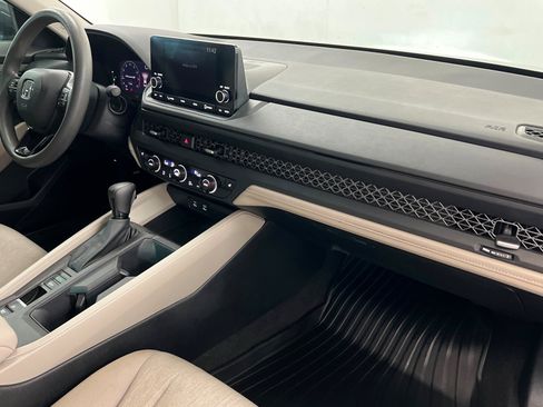 Used 2023 Honda Accord EX image 25