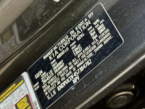 Used 2025 Kia Sportage LX image 12