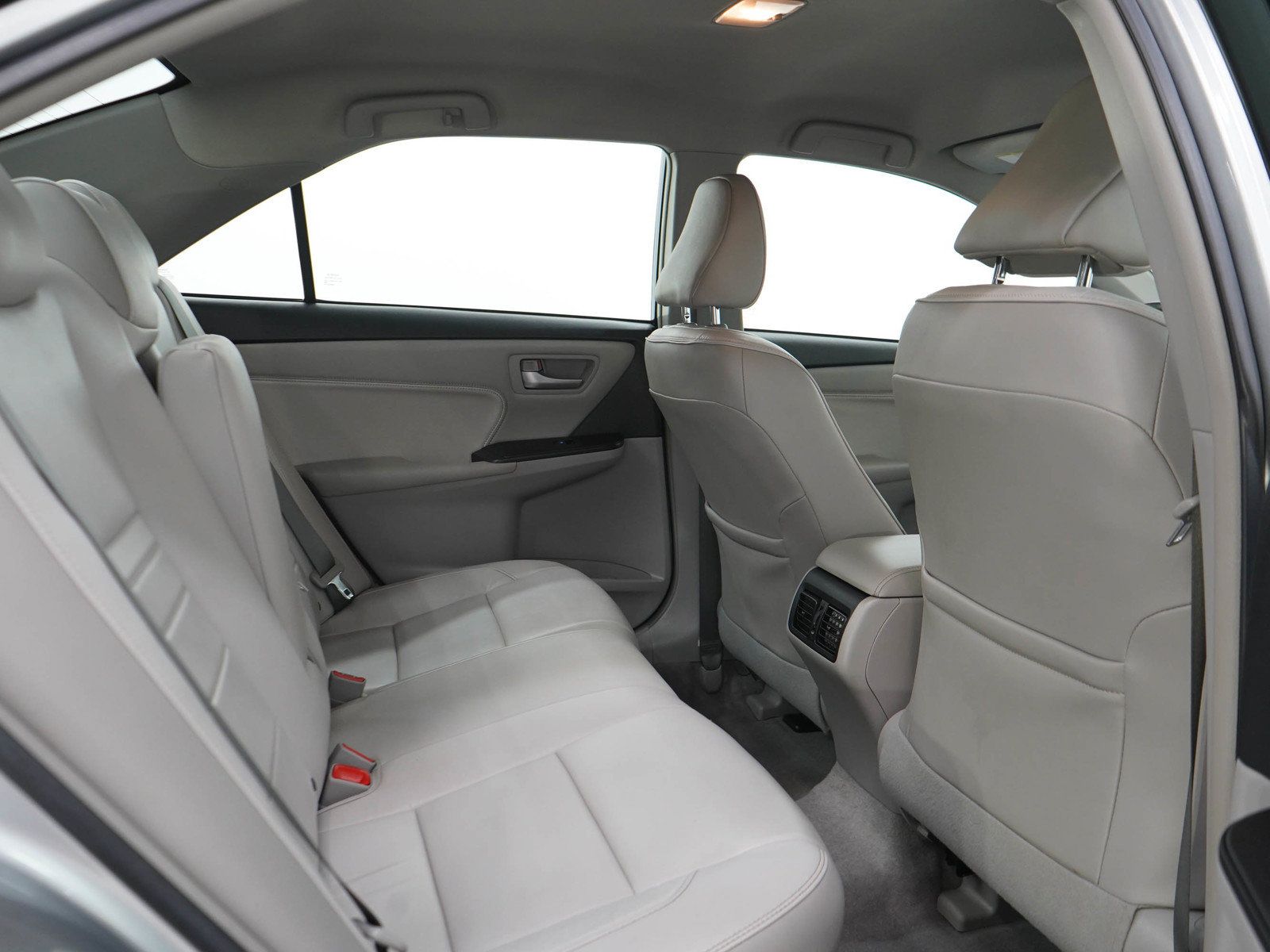 Used 2017 Toyota Camry XLE w/ Protection Package (Q2) FWD image 12