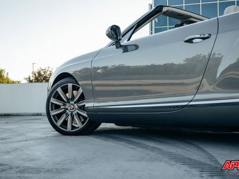Used 2013 Bentley Continental GT image 33