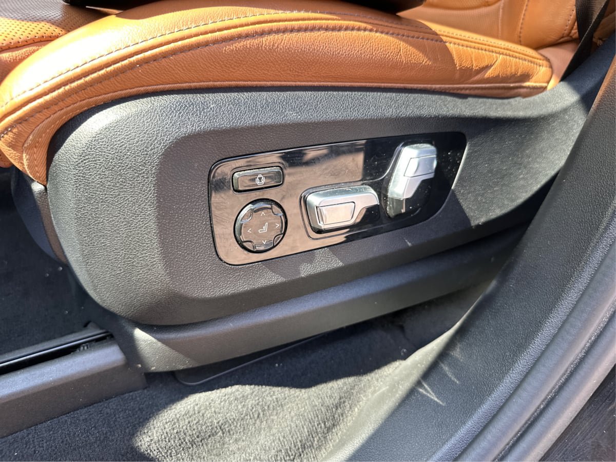 Used 2021 BMW X7 xDrive40i AWD/4WD image 11