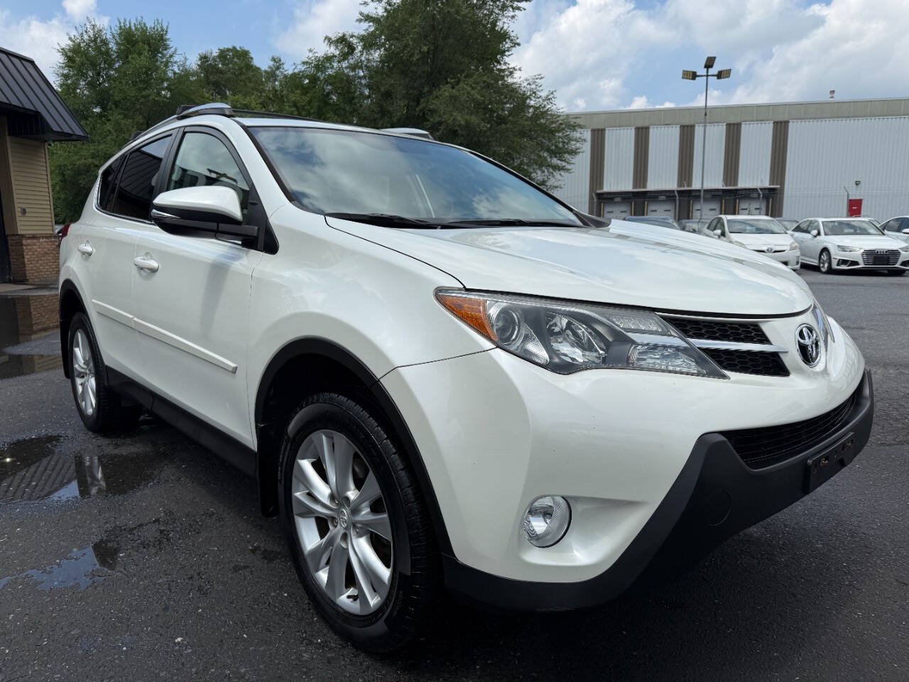 Used 2013 Toyota RAV4 Limited AWD/4WD image 3