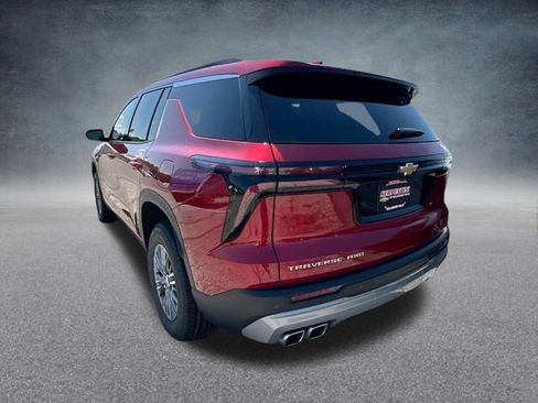 New 2025 Chevrolet Traverse LT w/ Enhanced Driving Package image 9
