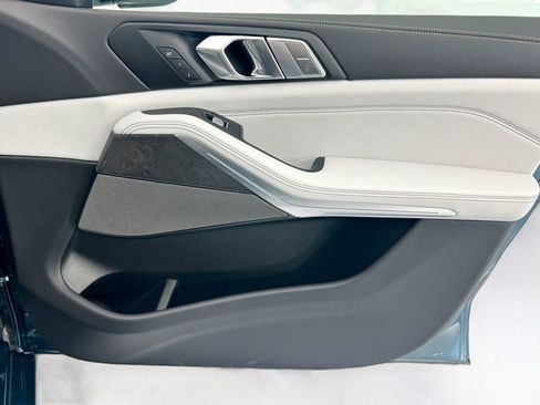 New 2026 BMW X7 xDrive40i AWD/4WD image 24