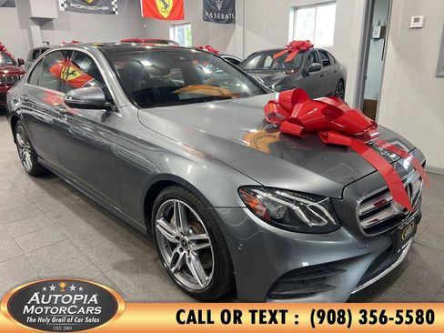 Used 2018 Mercedes-Benz E 400 4MATIC Sedan image 6
