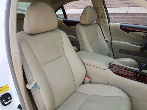 Used 2009 Lexus LS 460 image 29