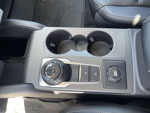 Certified 2025 Ford Bronco Sport Outer Banks w/ Outer Banks Tech Package+ AWD/4WD image 17