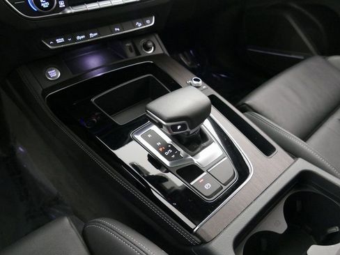 Used 2025 Audi Q5 2.0T Premium Plus image 24