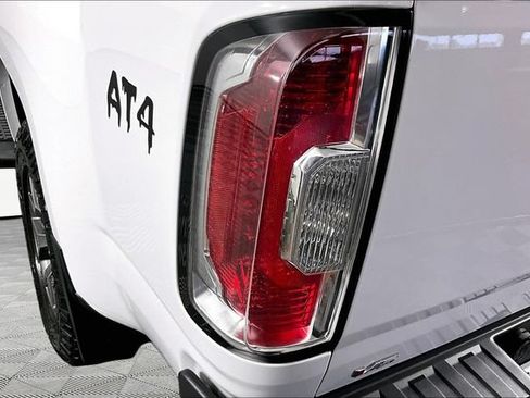 Used 2022 GMC Canyon AT4 AWD/4WD image 23