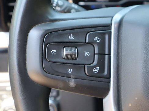 Used 2025 GMC Sierra 1500 SLT AWD/4WD image 12