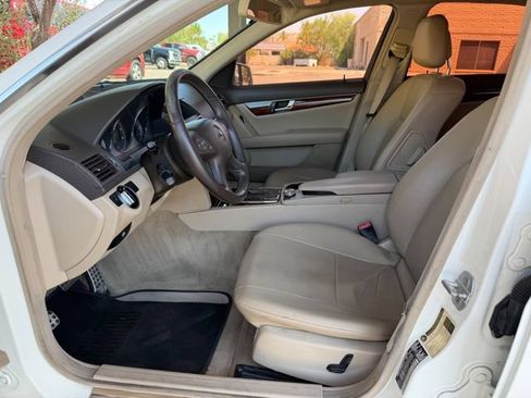 Used 2011 Mercedes-Benz C 300 Sedan image 26
