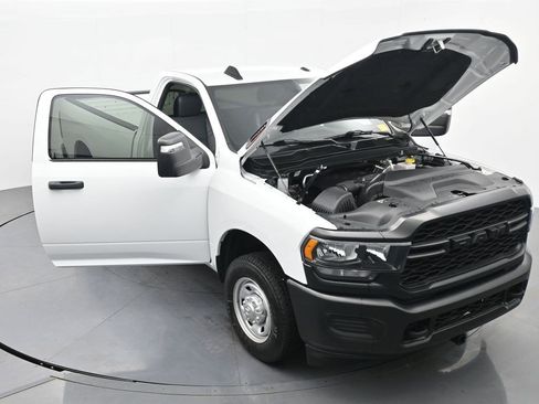 Used 2024 RAM 2500 Tradesman RWD image 31