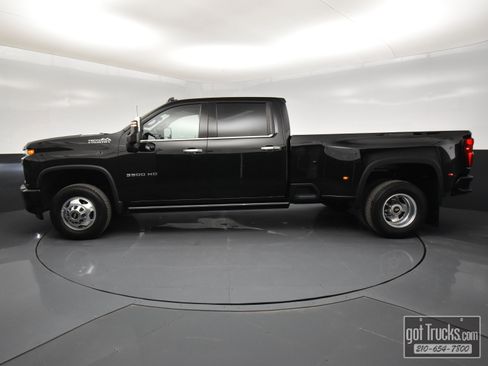 Used 2022 Chevrolet Silverado 3500 High Country image 3