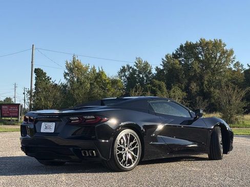 Used 2023 Chevrolet Corvette Stingray Preferred Conv w/ Chrome Exterior Badge Package RWD image 9