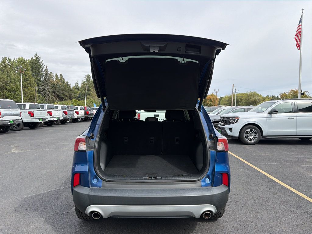 Used 2022 Ford Escape SE w/ Convenience Package AWD/4WD image 9